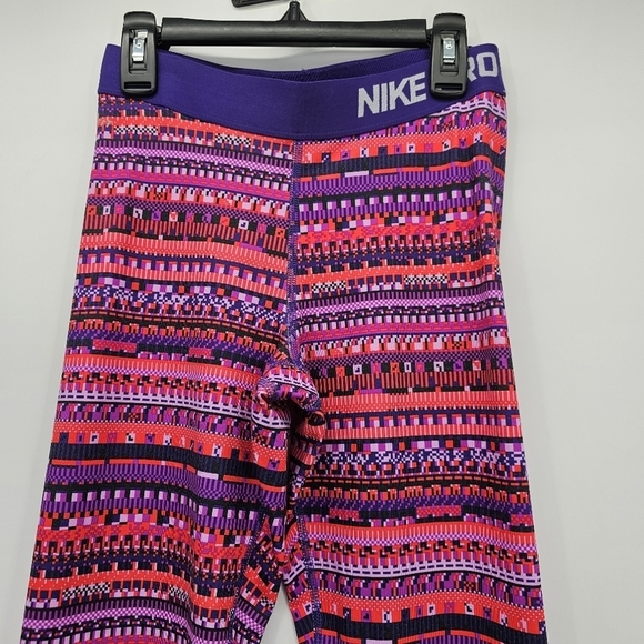 Nike WOMEN'S Pro Hyperwarm 8 Bit Printed Training Tights Women's Small - Picture 8 of 11